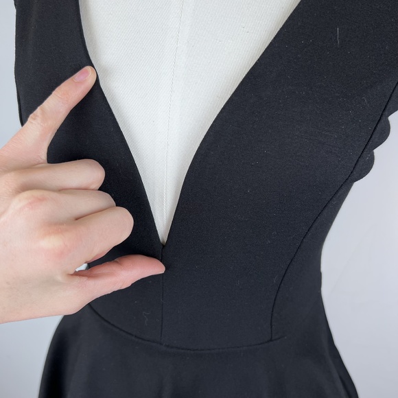 SOLD ON THRED UP - Lulu's Romper/Dress (hidden shorts) Black Deep-V Circle Skirt - Picture 4 of 16